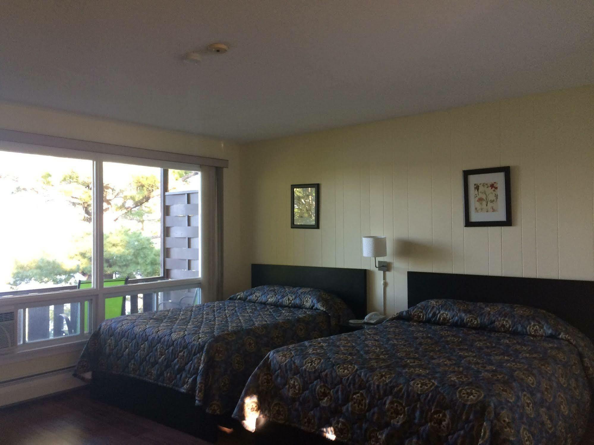 Pinedale Inn Gravenhurst Kültér fotó
