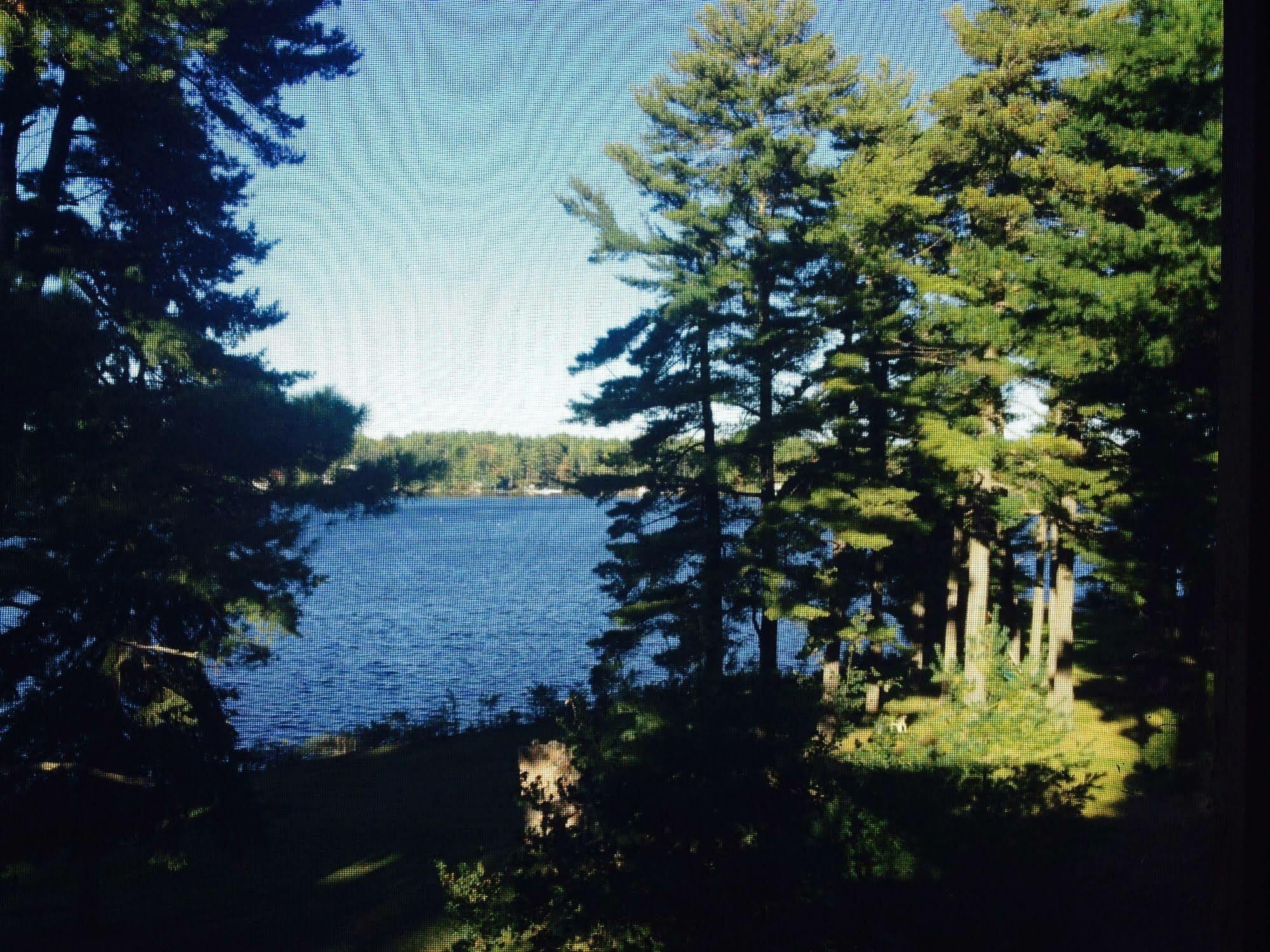 Pinedale Inn Gravenhurst Kültér fotó